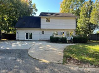 3437 Sunset Rd, Charlotte, NC 28216