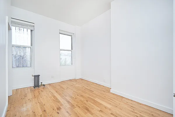 Rented by REAL New York | media 16