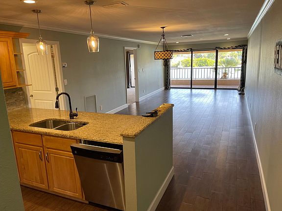 5th image of 4790 Brittany Dr S APT 107