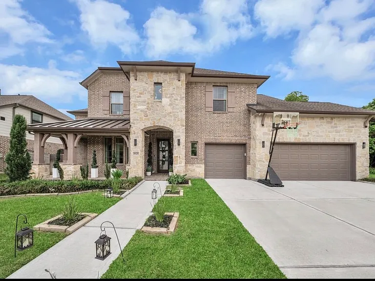 8826 Forest Side Dr — Photo 29