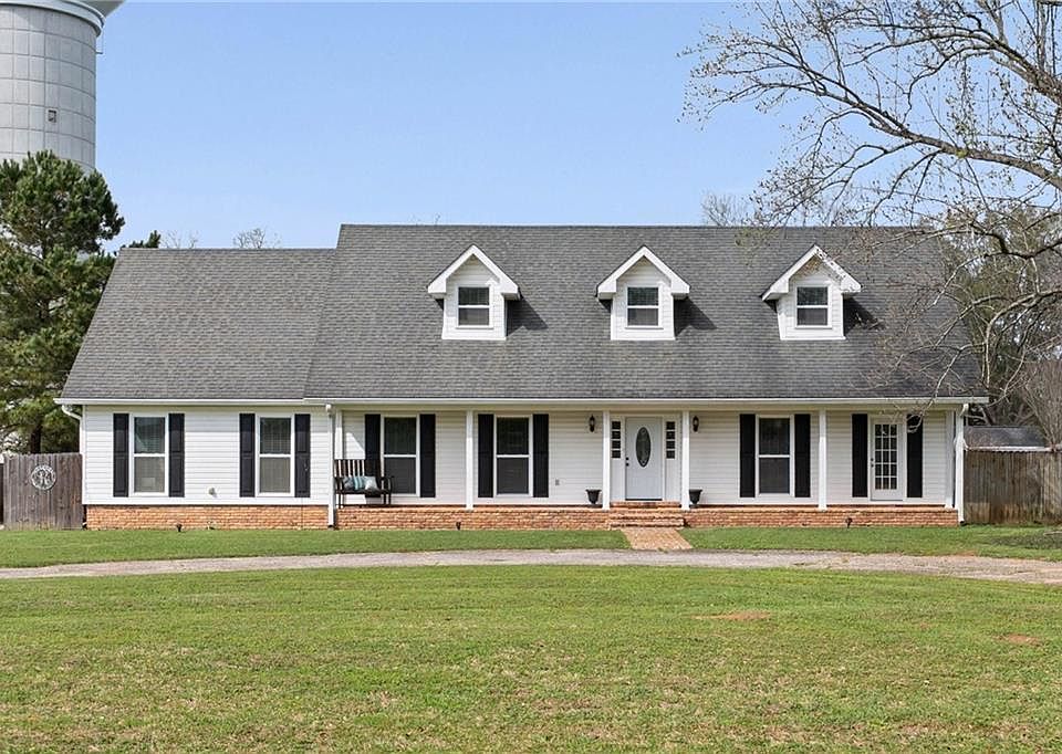 1st image of 10040 Country Rd