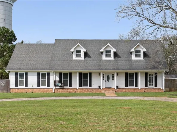 10040 Country Rd, Mobile, AL 36695