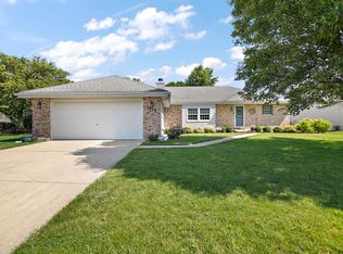1525 Merlin Rd, Bourbonnais, IL 60914