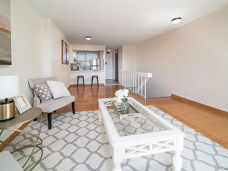555 University Ave #603 — Photo 6