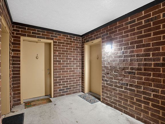 3rd image of 23252 Chestnut Oak Ct APT 1016