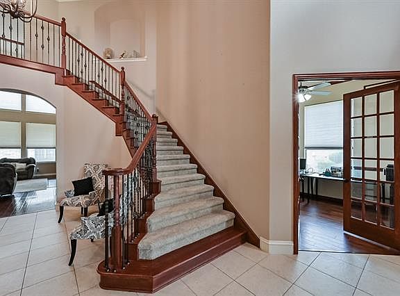 5th image of 4207 Aston Ln