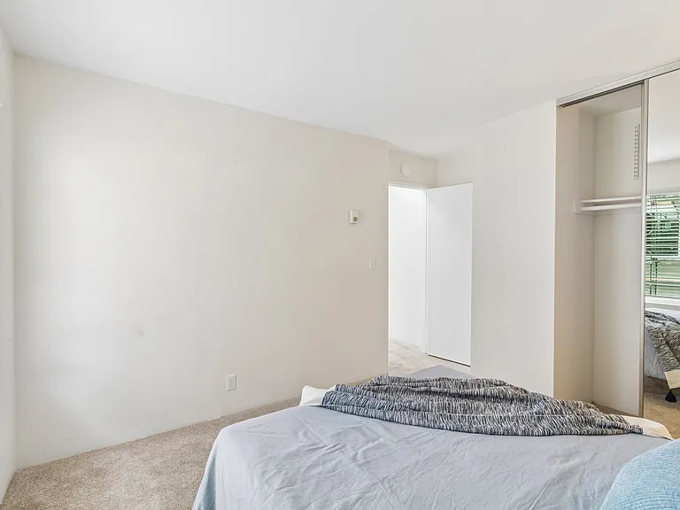 1209 Hueneme St #9 — Photo 25