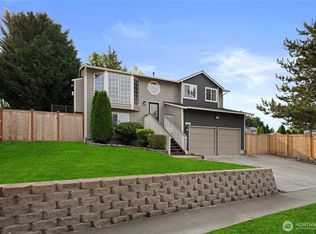 1421 85th Dr NE, Lake Stevens, WA 98258