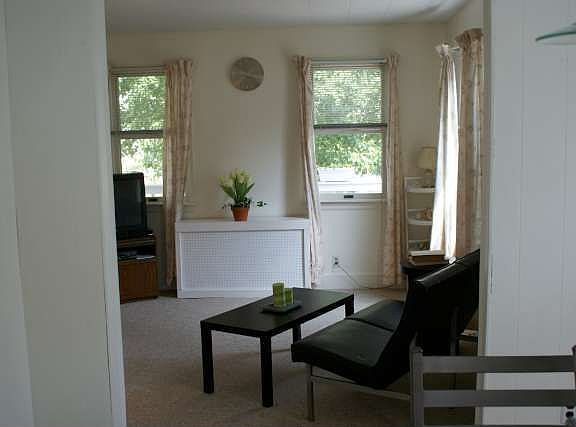 4th image of 72 Prospect Ave
