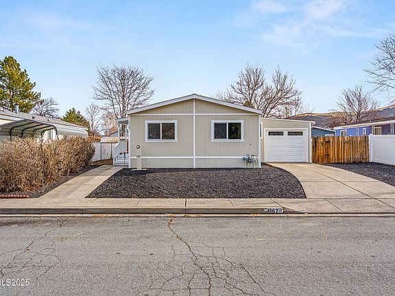 3rd image of 1167 Fleetwood Ave