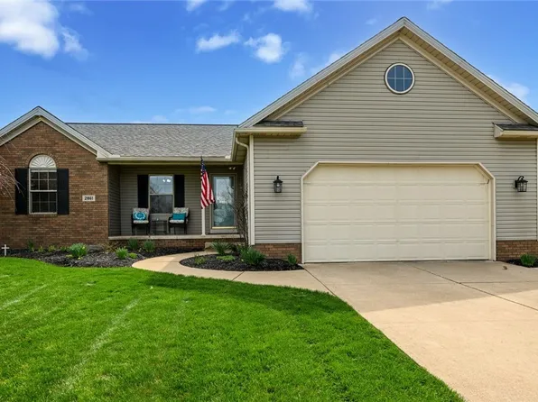 2861 Lauren Cir NW, Massillon, OH 44647