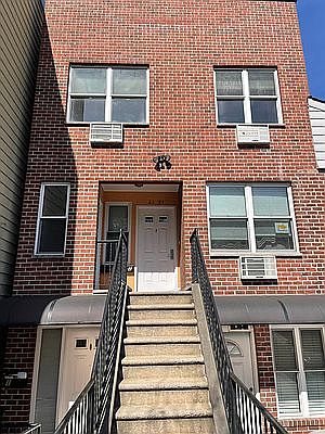 2nd image of 23-24 Sound St #F3