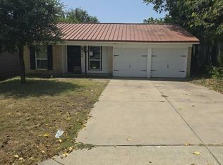8409 Wyatt Dr, White Settlement, TX 76108