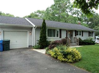 32 Croft Dr, Manchester, CT 06042