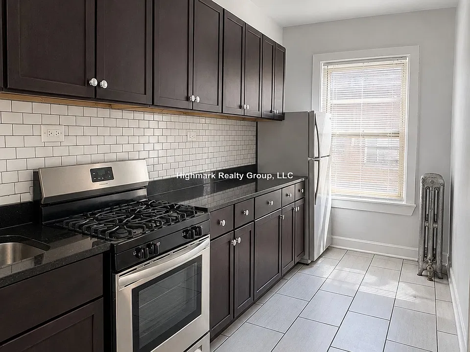6347 N Magnolia Ave #3K
