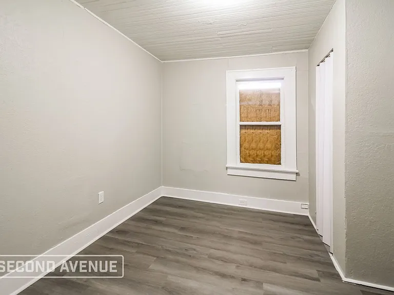 1522 W 22nd St — Photo 6
