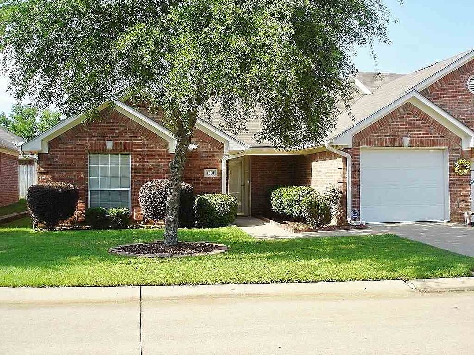 1st image of 5401 Hollytree Dr APT 1501