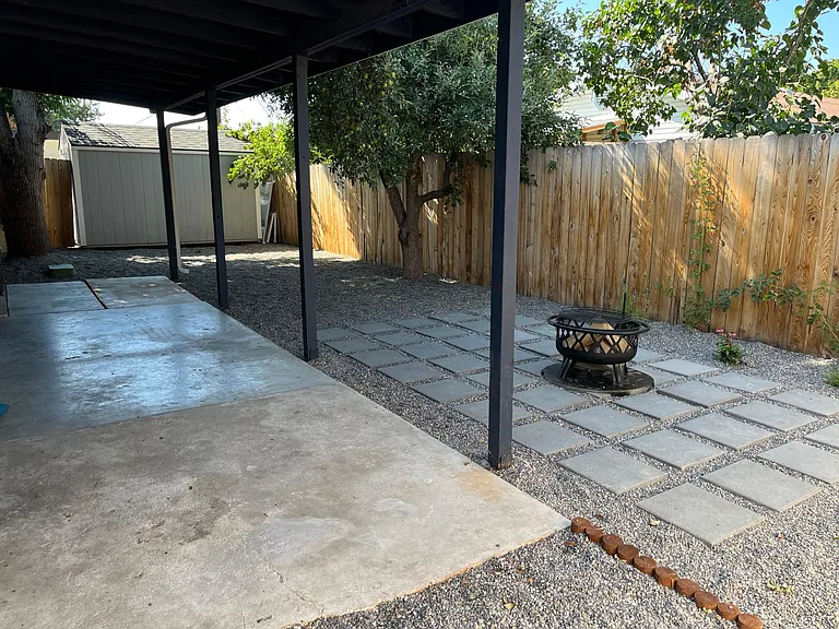 230 W Camellia Ave — Photo 14