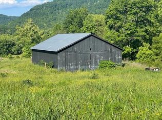 1900 Wagersville Red Lick Rd, Irvine, KY 40336