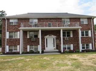 424 Great Rd APT 6, Acton, MA 01720