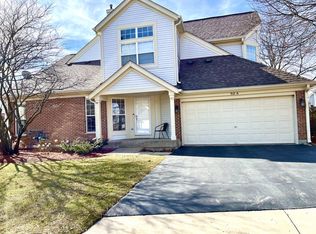 52 Ione Dr UNIT A, South Elgin, IL 60177