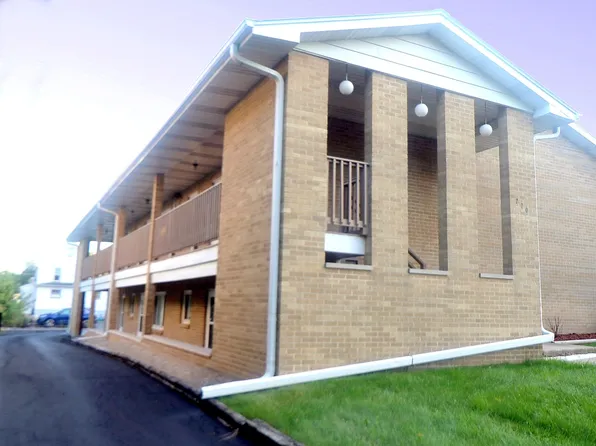 220 Griffing Ave #1, Woodstock, IL 60098