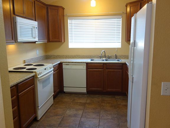 3rd image of 3411 W Irma Ln