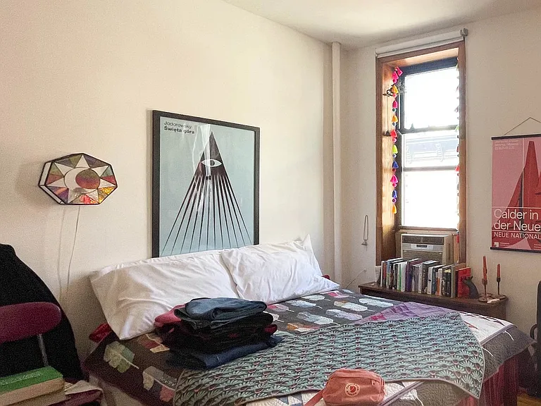 166 Suffolk St #1B — Photo 3