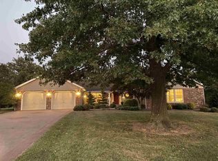 3288 Foxridge Dr, Jasper, IN 47546