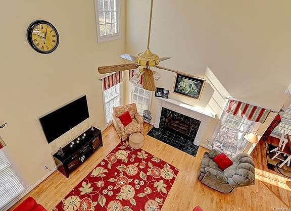 3rd image of 4918 Whitmore Pond Ln