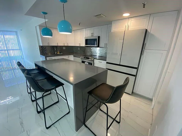 7832 Collins Ave #201 — Photo 9