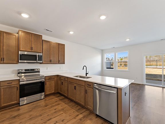 4th image of 1227 Westgate Village Dr