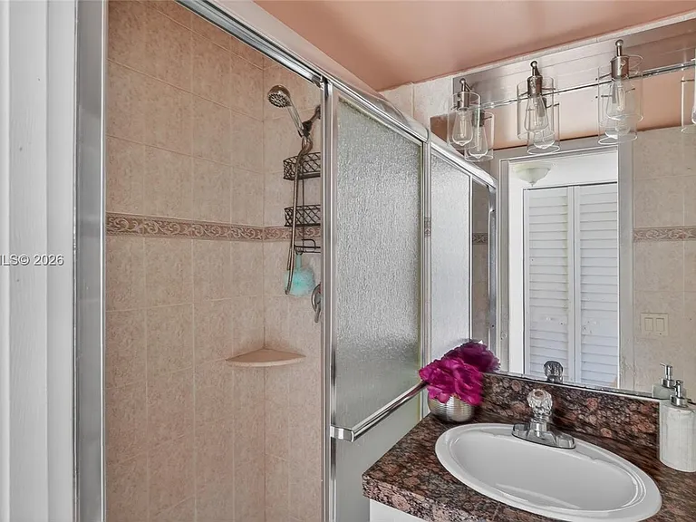 48 Mansfield Dr #48-B — Photo 14