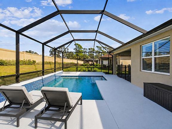 4th image of 11823 Armada Way
