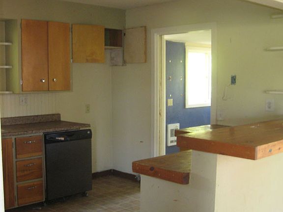 5th image of 2417 Elmway