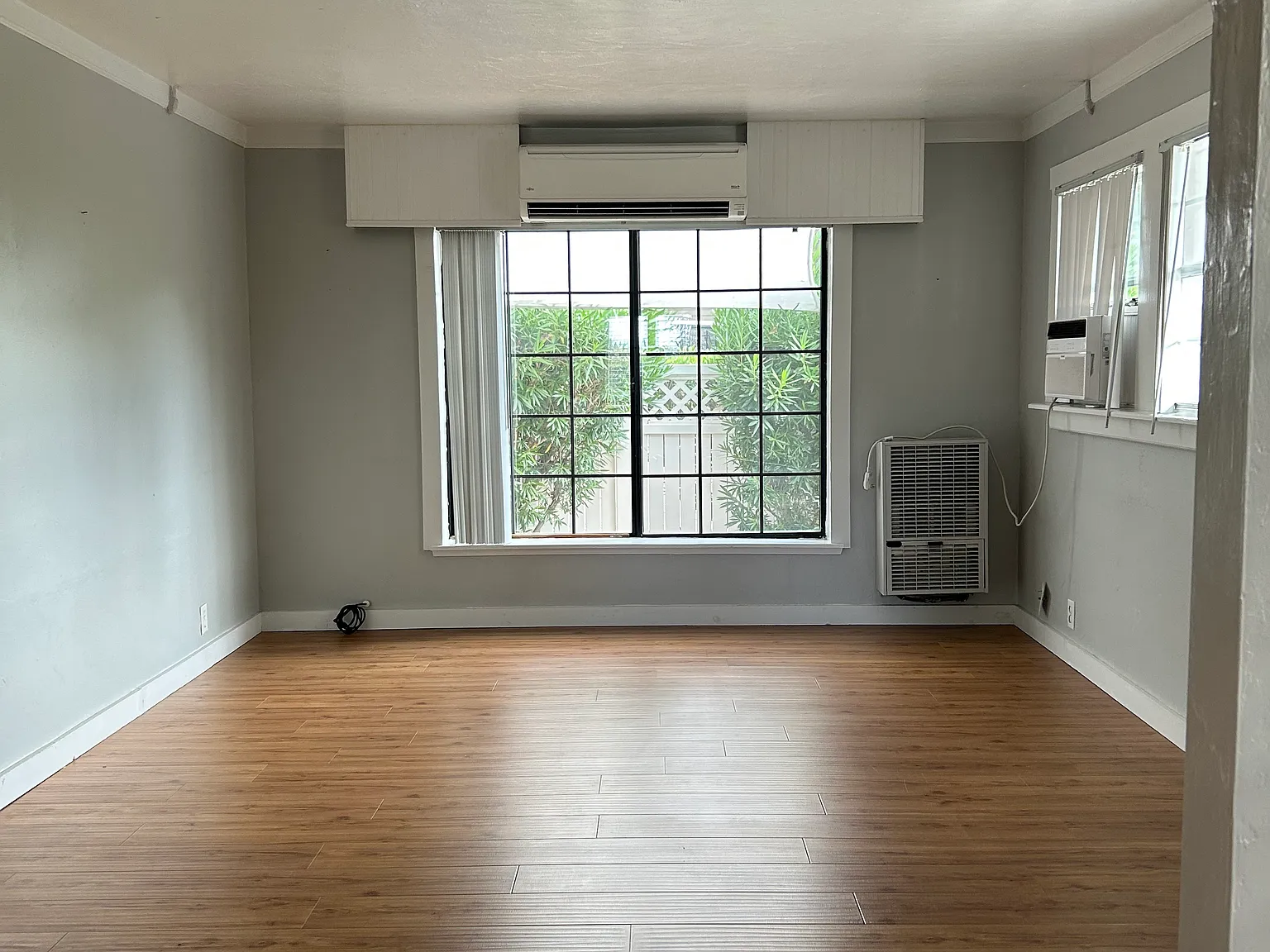 405 Reading St — Photo 4