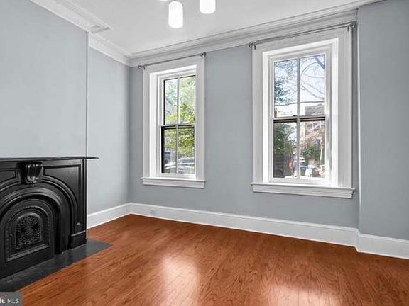 3rd image of 216 3rd St SE APT 2