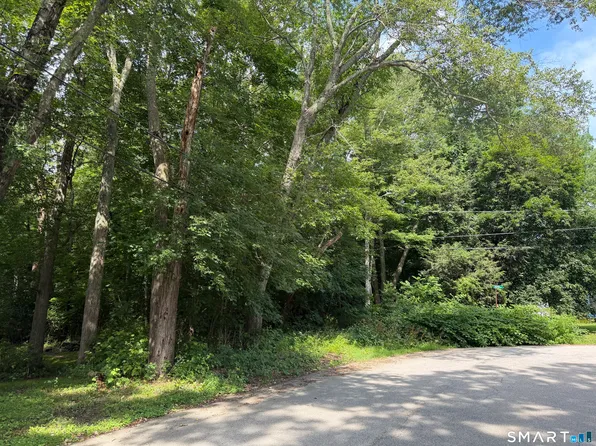 South Potvin Avenue, Plainfield, CT 06374