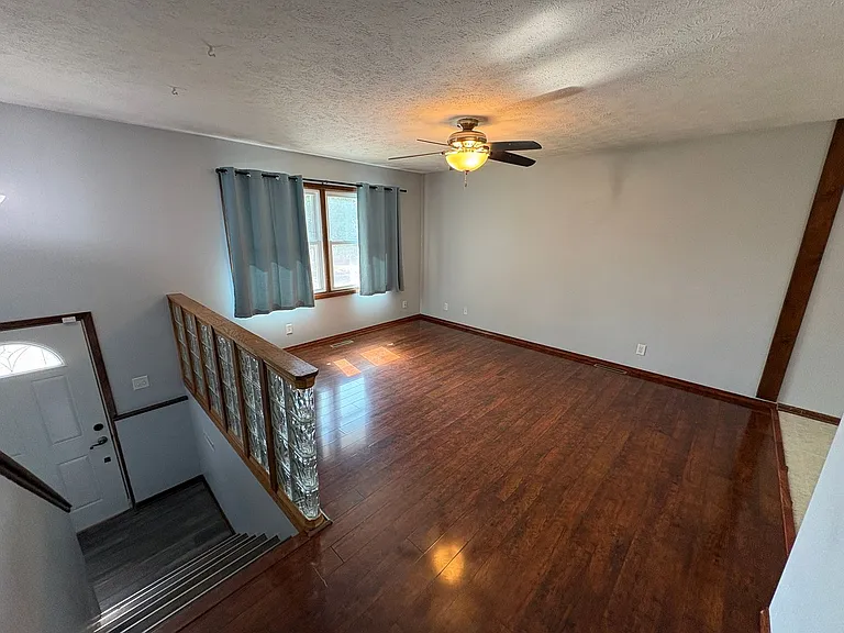 1804 Hartley St — Photo 2