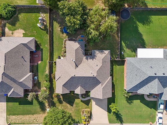 3rd image of 1335 Josita Cir