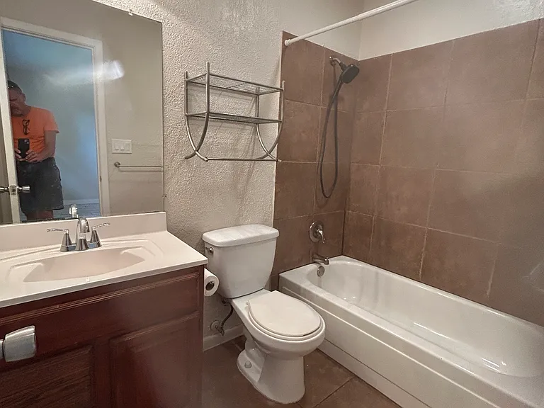 423 Marsha St — Photo 21