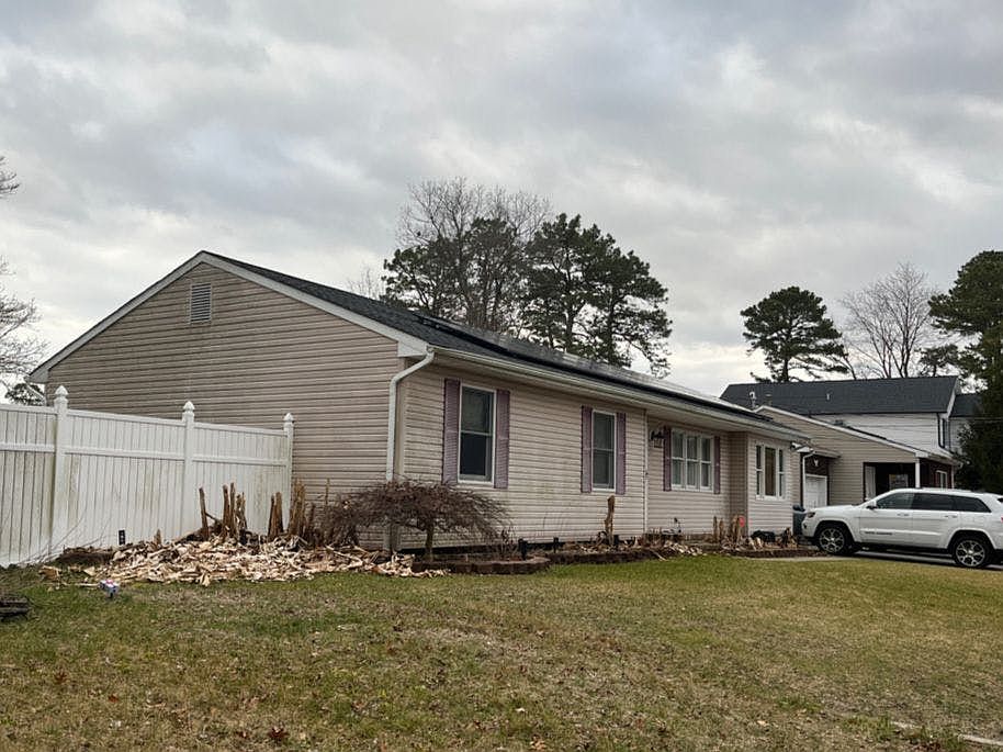 2nd image of 1025 Halliard Ave