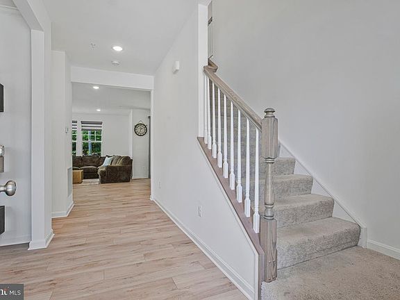 5th image of 6400 Francis Ln