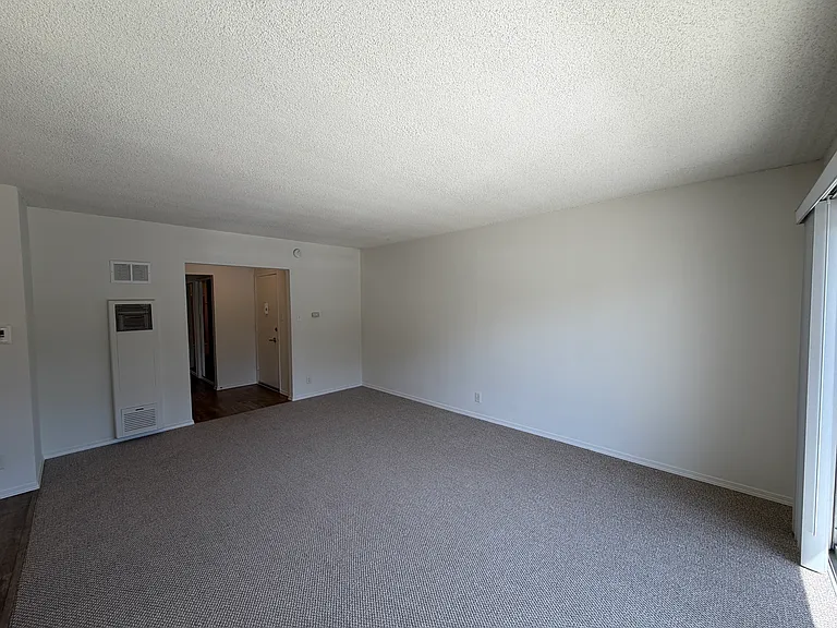 1942 Pelham Ave #2 — Photo 12