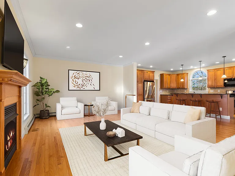 243 Knollwood Ave #1 — Photo 11
