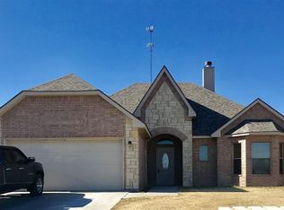 412 N Mountain Meadow Dr, Cache, OK 73527