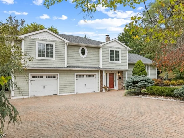 37 Larkspur Rd, Wayne Twp., NJ 07470