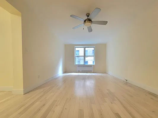 Rented by AZ REALTY NYC LLC | media 3
