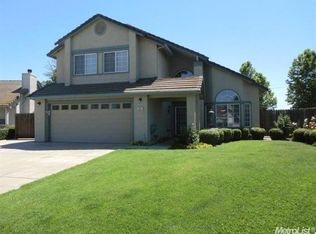 501 Meadowland Dr, Ripon, CA 95366