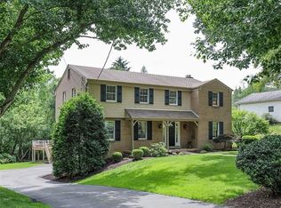 1320 Chartwell Dr, Pittsburgh, PA 15241